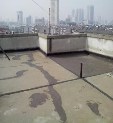 横峰漏水维修 楼顶漏水是什么原因，楼顶漏水维修方法是什么?